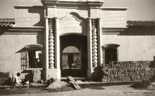 Construcción de la Casa que alberga el Salón de la Jura